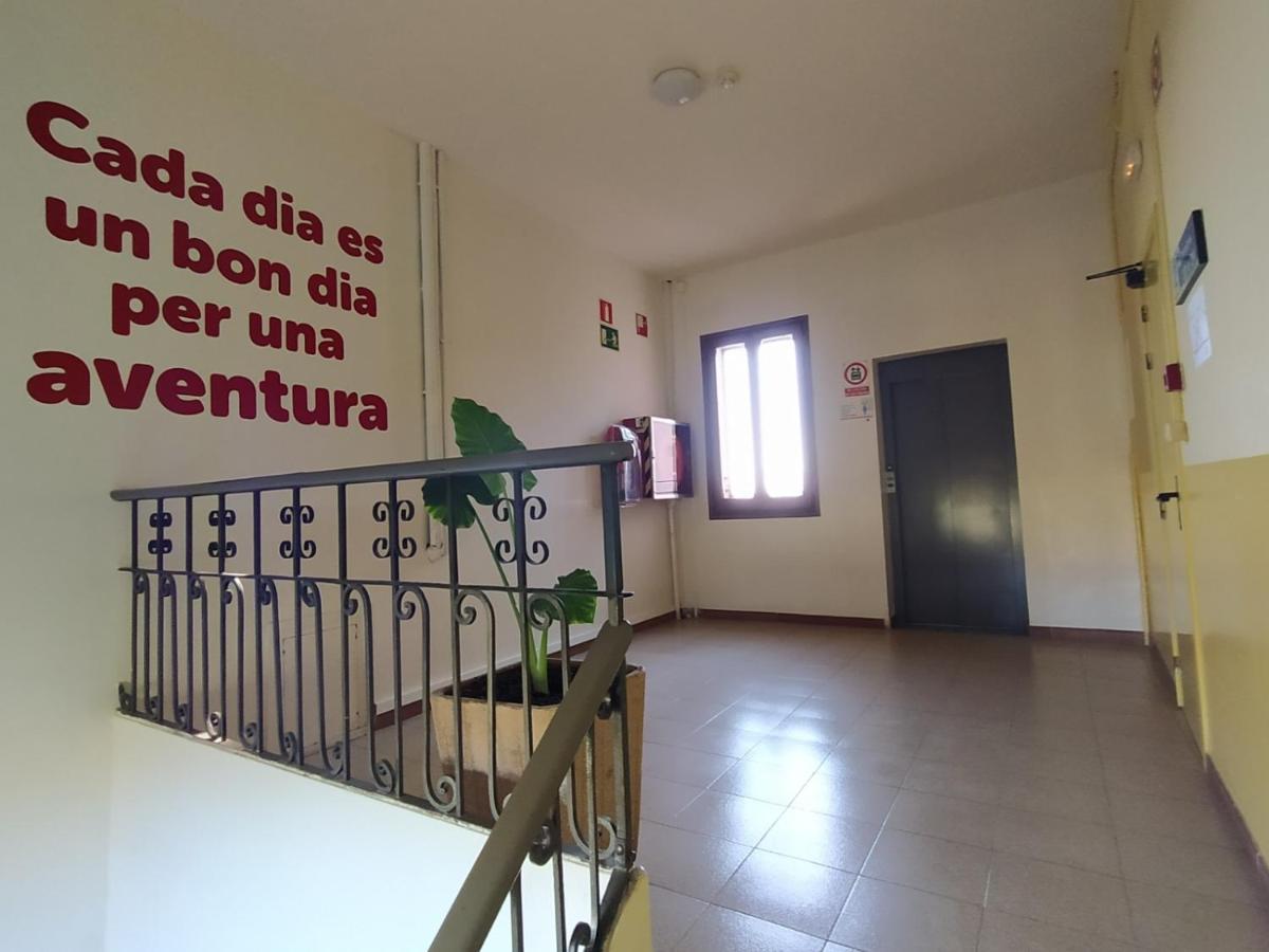 L'Espluga De Francoli Xanascat Hostel Luaran gambar
