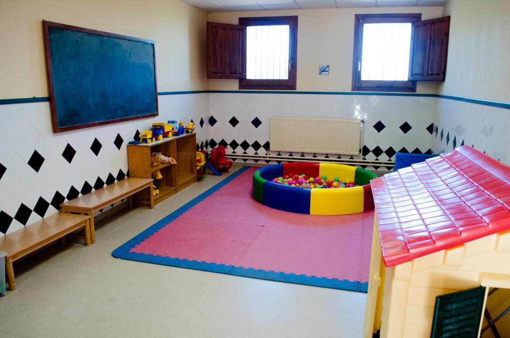 L'Espluga De Francoli Xanascat Hostel Luaran gambar